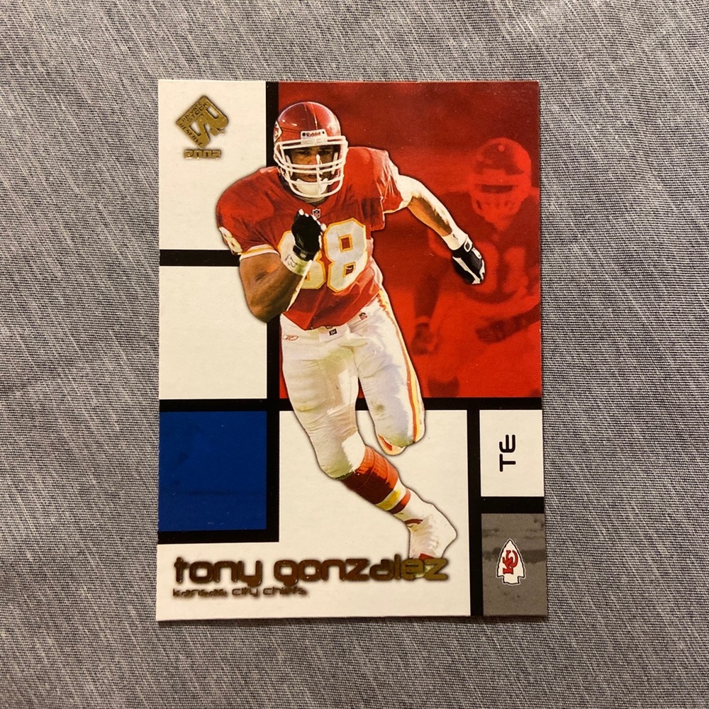 Tony Gonzalez Kansas City Chiefs Private Stock 2002 Football Card #46